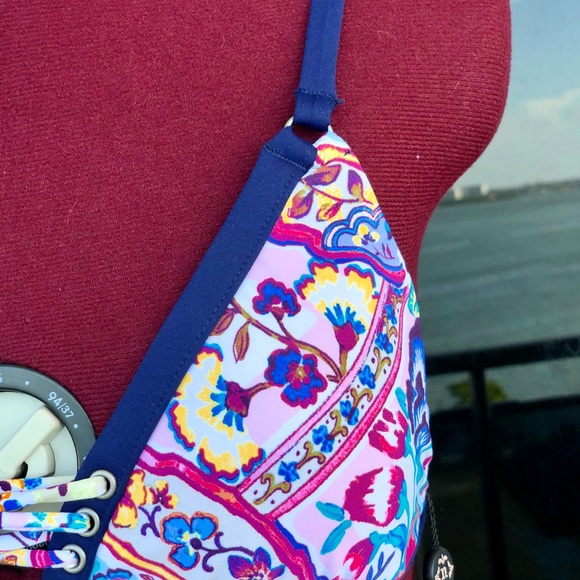 🌸Nanette Lepore🌸 Festival Folklore Bikini Top - Picture 3 of 11